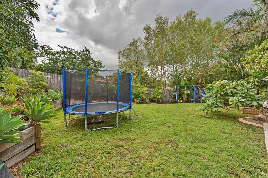 10 Pinebark Avenue, OXENFORD QLD 4210, Oxenford - Thumbnail 2
