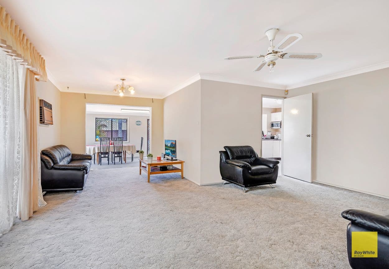 40 Bradman Road, Shalvey - Thumbnail 3