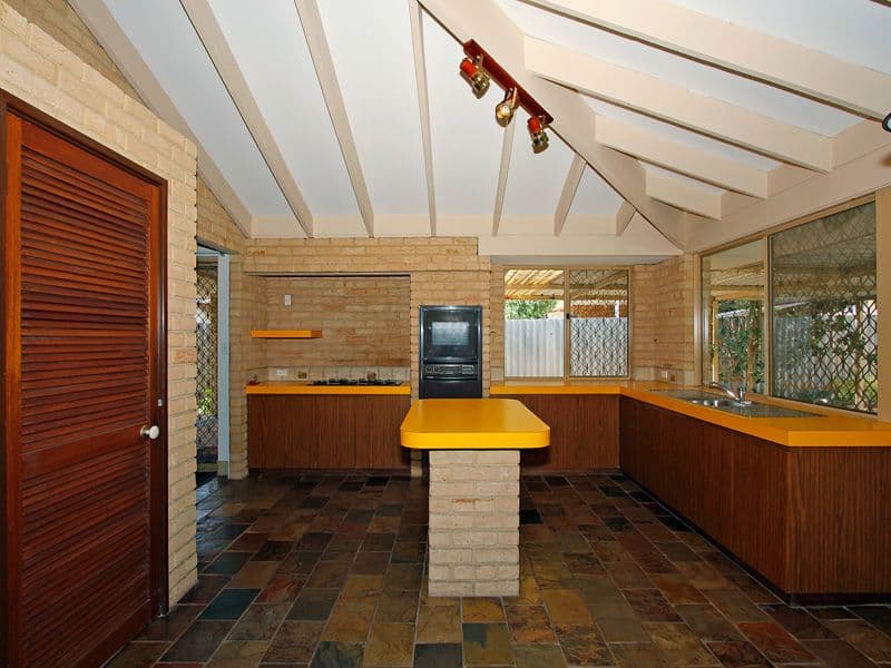 18a Third Avenue, BASSENDEAN WA 6054, Bassendean - Thumbnail 2