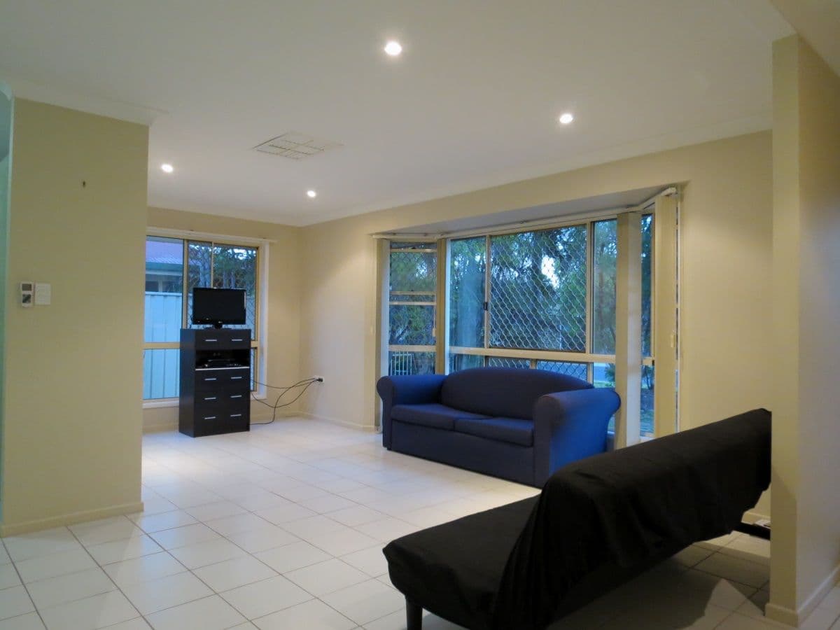 EMERALD QLD 4720, Emerald - Thumbnail 4