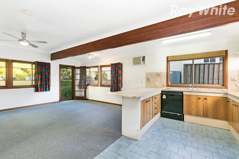 19 Warwick Street, Blackwall - Thumbnail 2