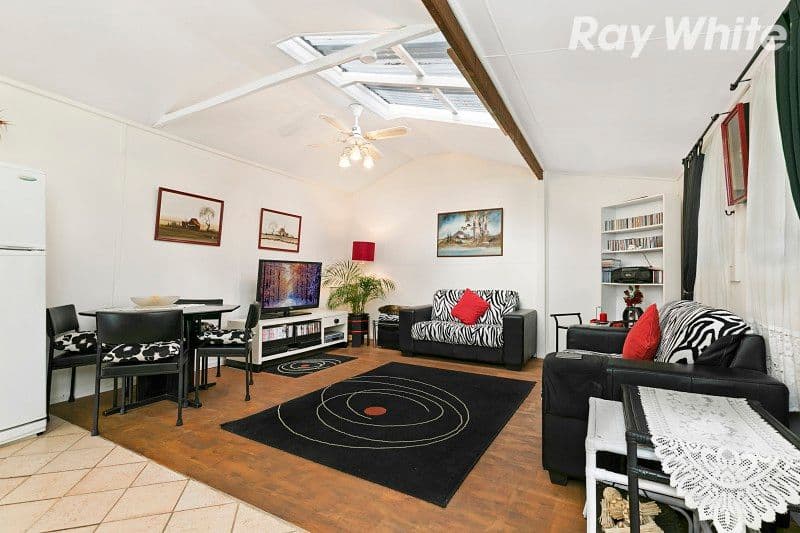 19 Warwick Street, Blackwall - Thumbnail 6