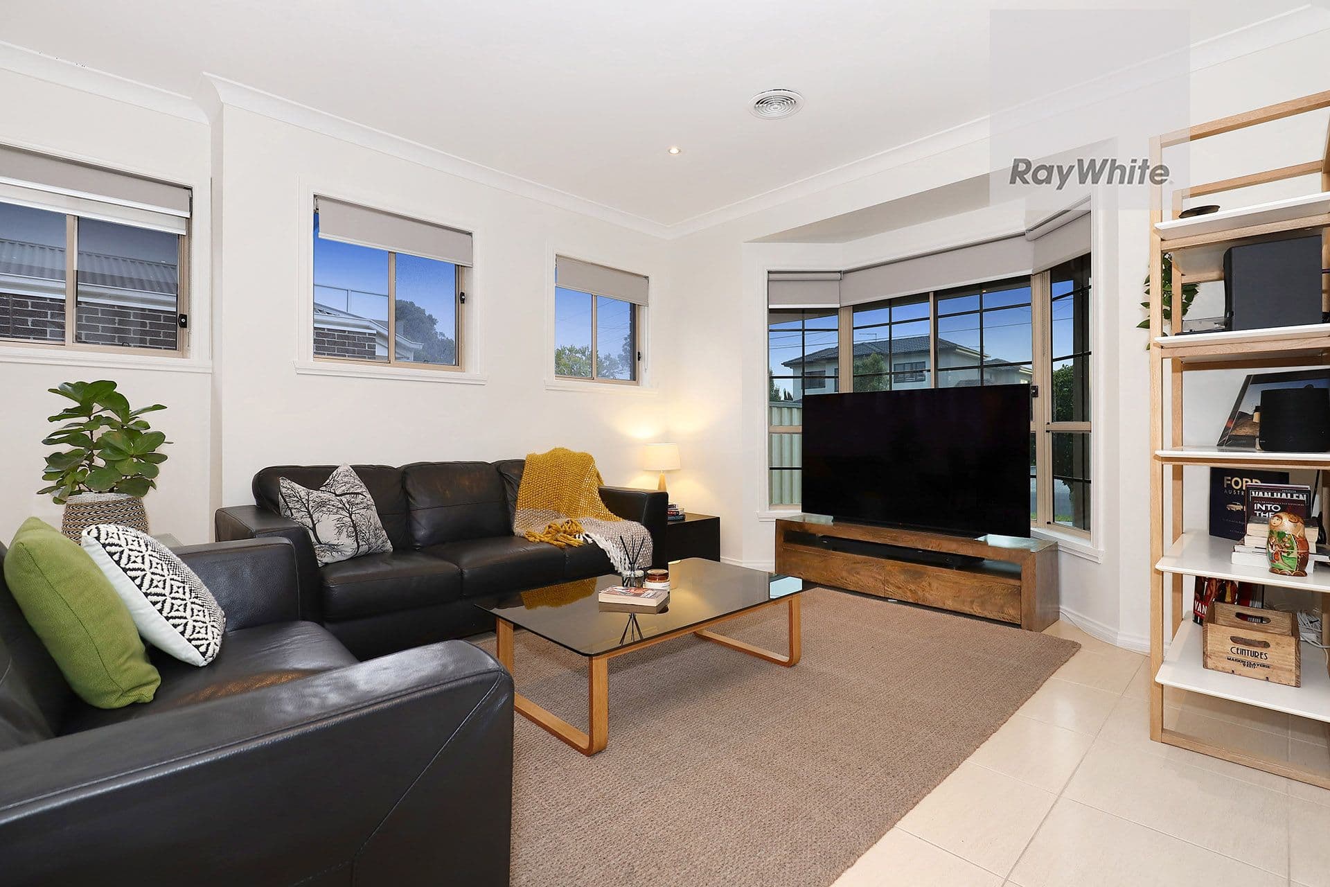 18 Waratah Avenue, Tullamarine VIC 3043, Tullamarine - Thumbnail 4