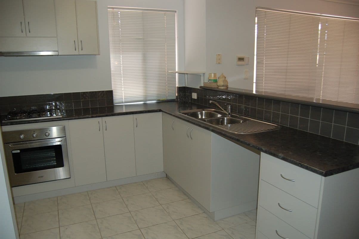8 Acton Avenue, BENTLEY WA 6102, Bentley - Thumbnail 8