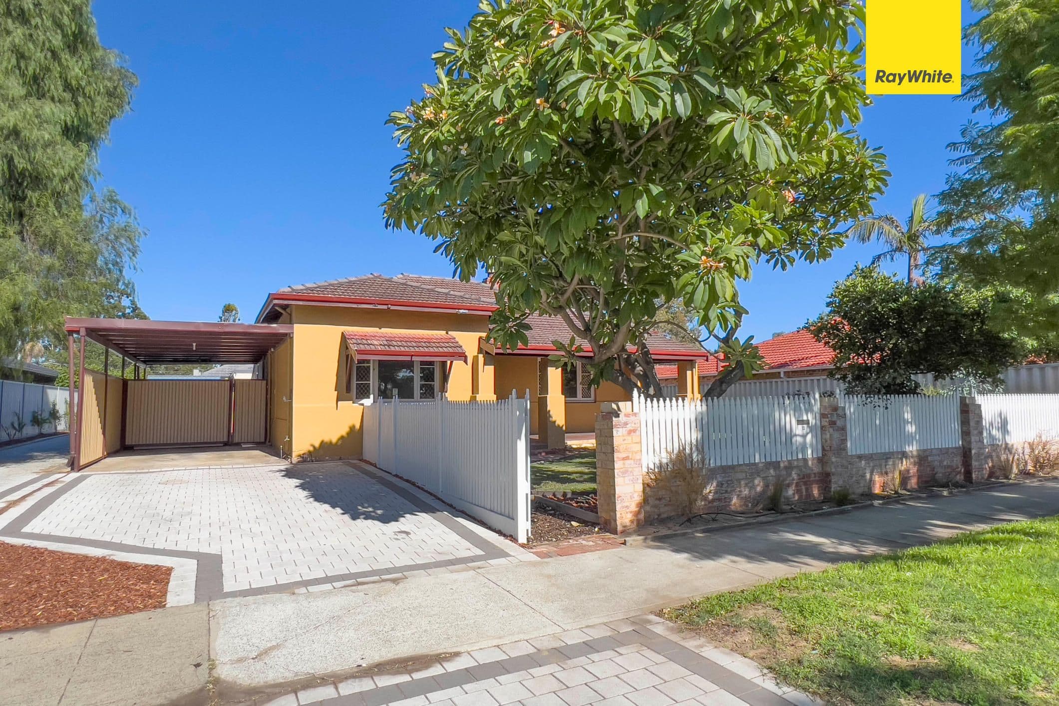11 Raleigh Street, Carlisle WA 6101, Carlisle - Image 1