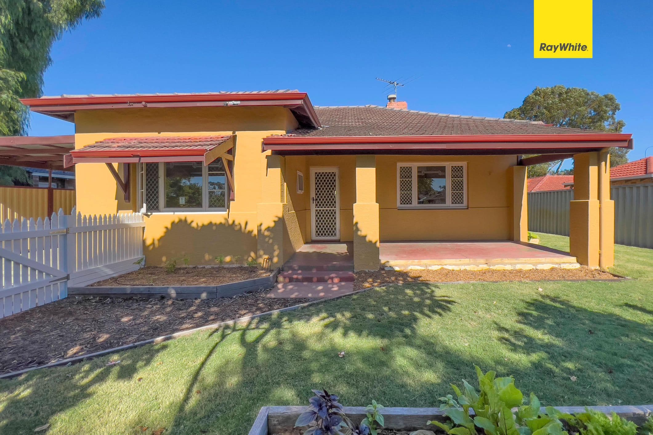 11 Raleigh Street, Carlisle WA 6101, Carlisle - Thumbnail 3