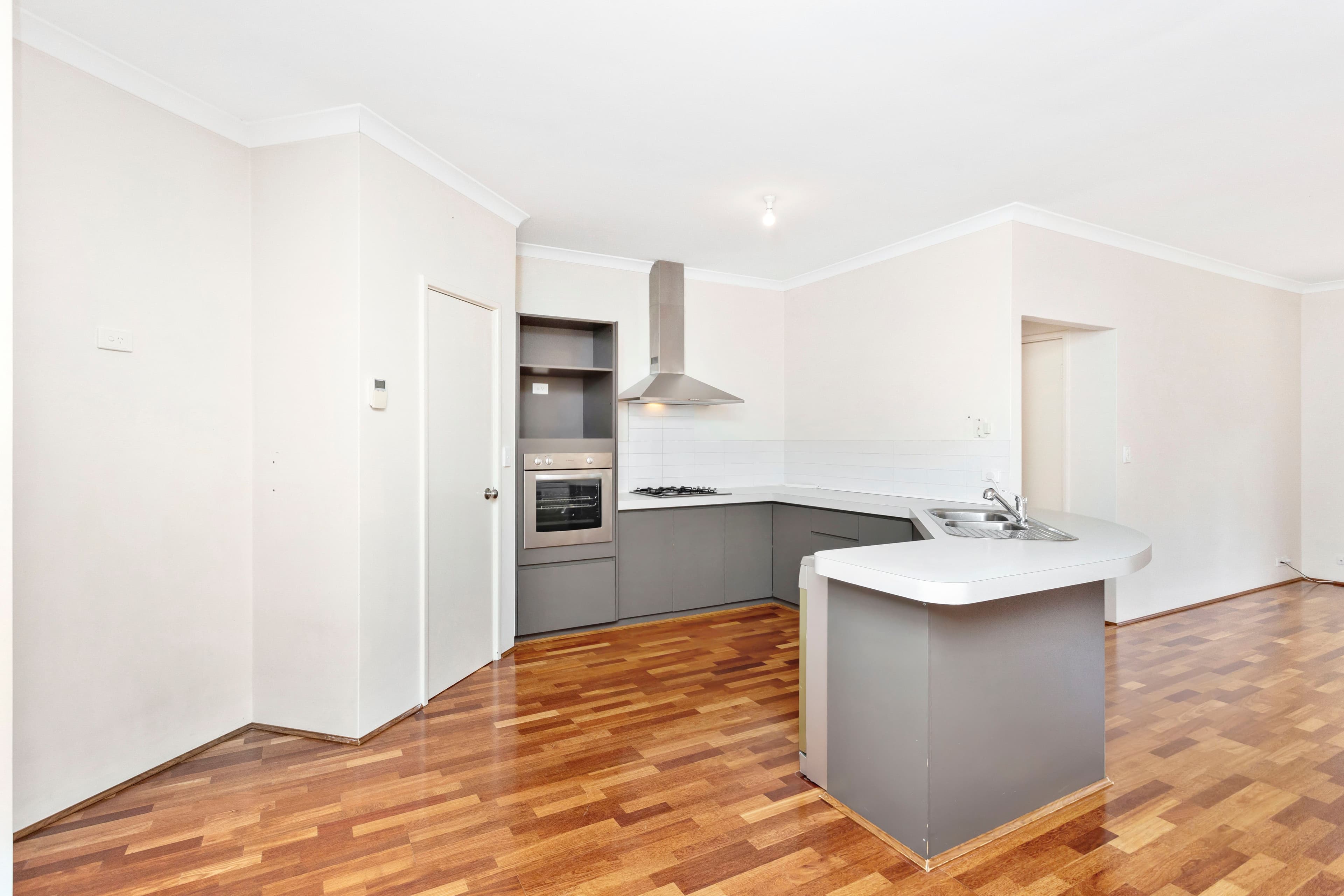 5A Bowkett Street, Redcliffe WA 6104, Redcliffe - Thumbnail 3