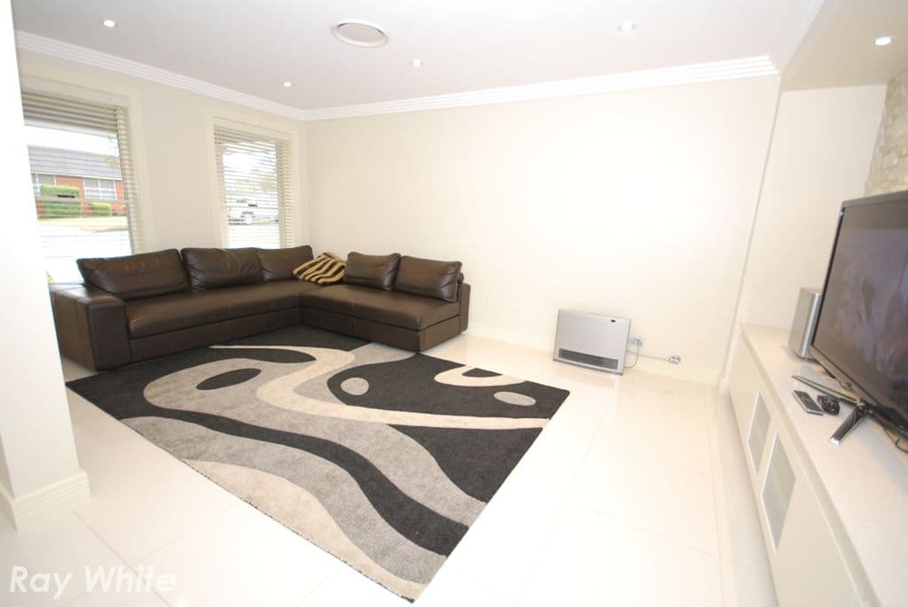 8 Bernie Street, GREYSTANES NSW 2145, Greystanes - Thumbnail 3