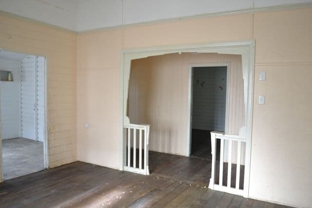 73 Whitman Street, YEPPOON QLD 4703, Yeppoon - Thumbnail 4