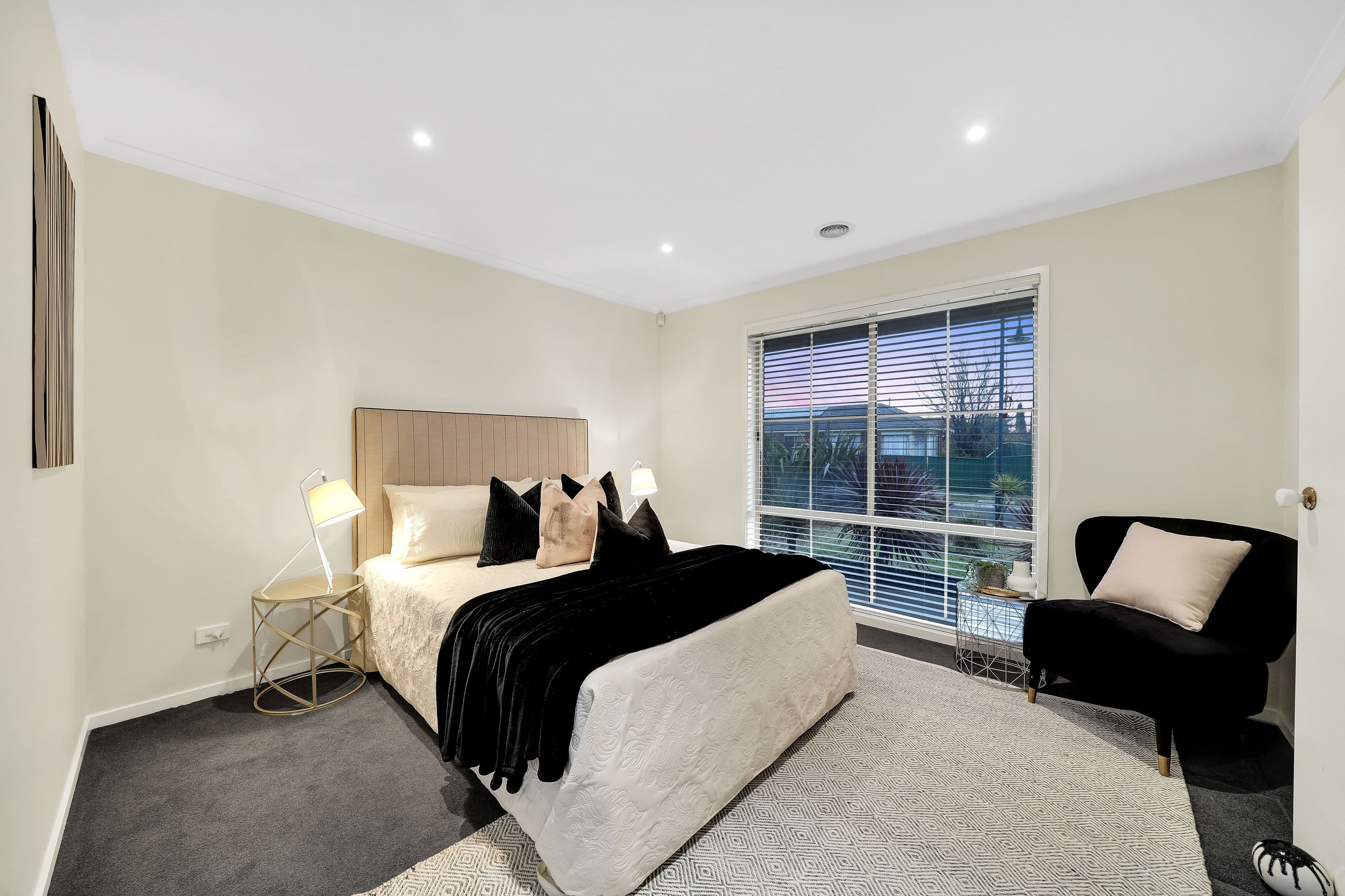 25 Charlesworth Crescent, Burnside VIC 3023, Burnside - Thumbnail 3