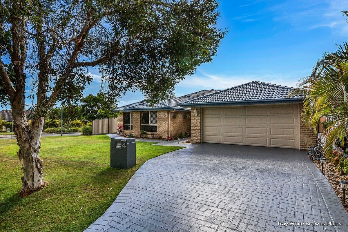 4 Watarrka Drive, Parkinson QLD 4115, Parkinson - Image 1