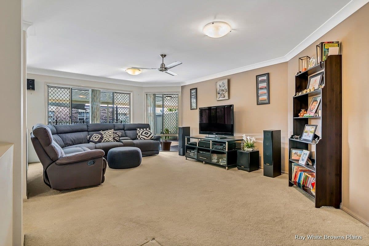 4 Watarrka Drive, Parkinson QLD 4115, Parkinson - Thumbnail 2