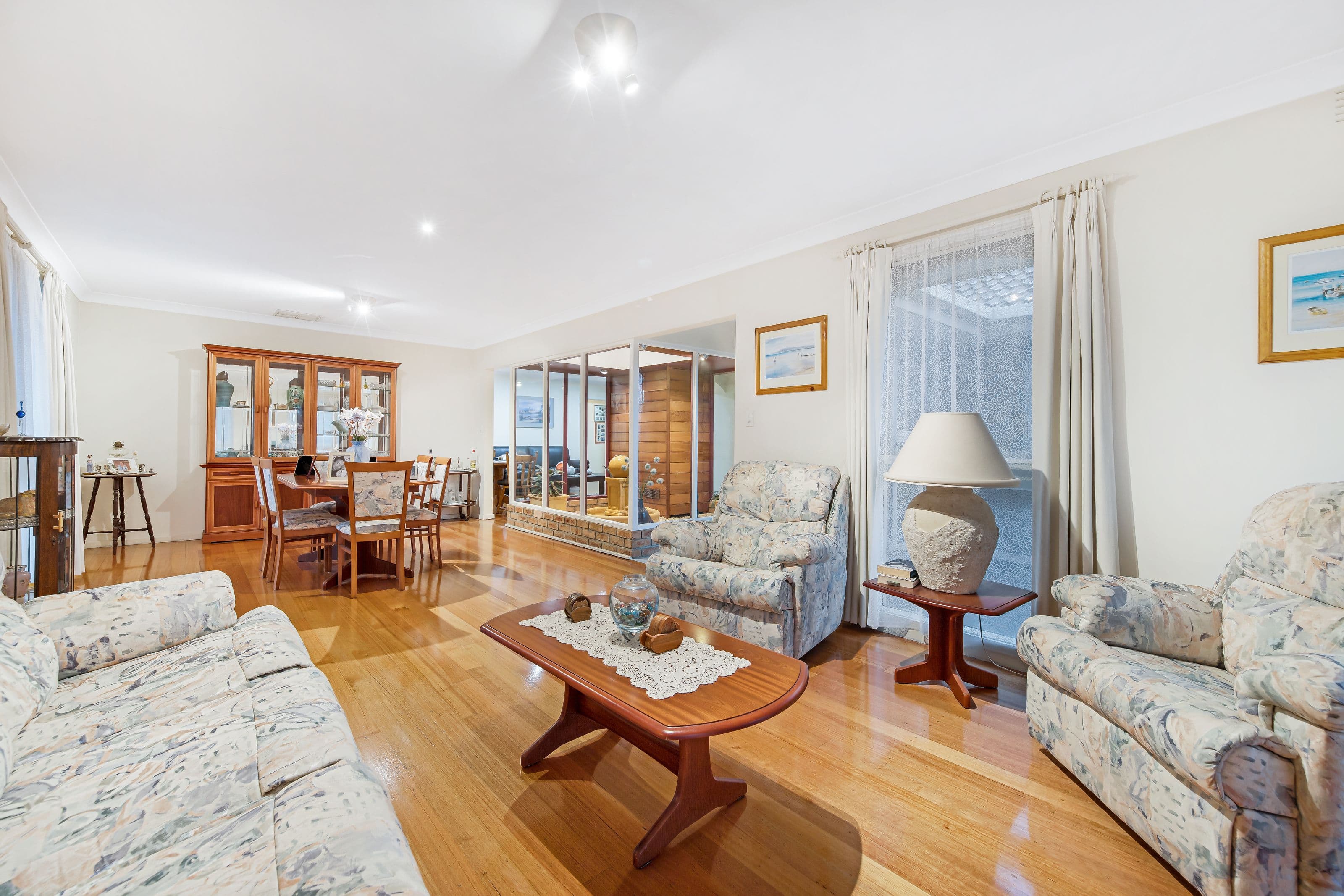 3 Nicholas Avenue, Glen Waverley VIC 3150, Glen Waverley - Thumbnail 2