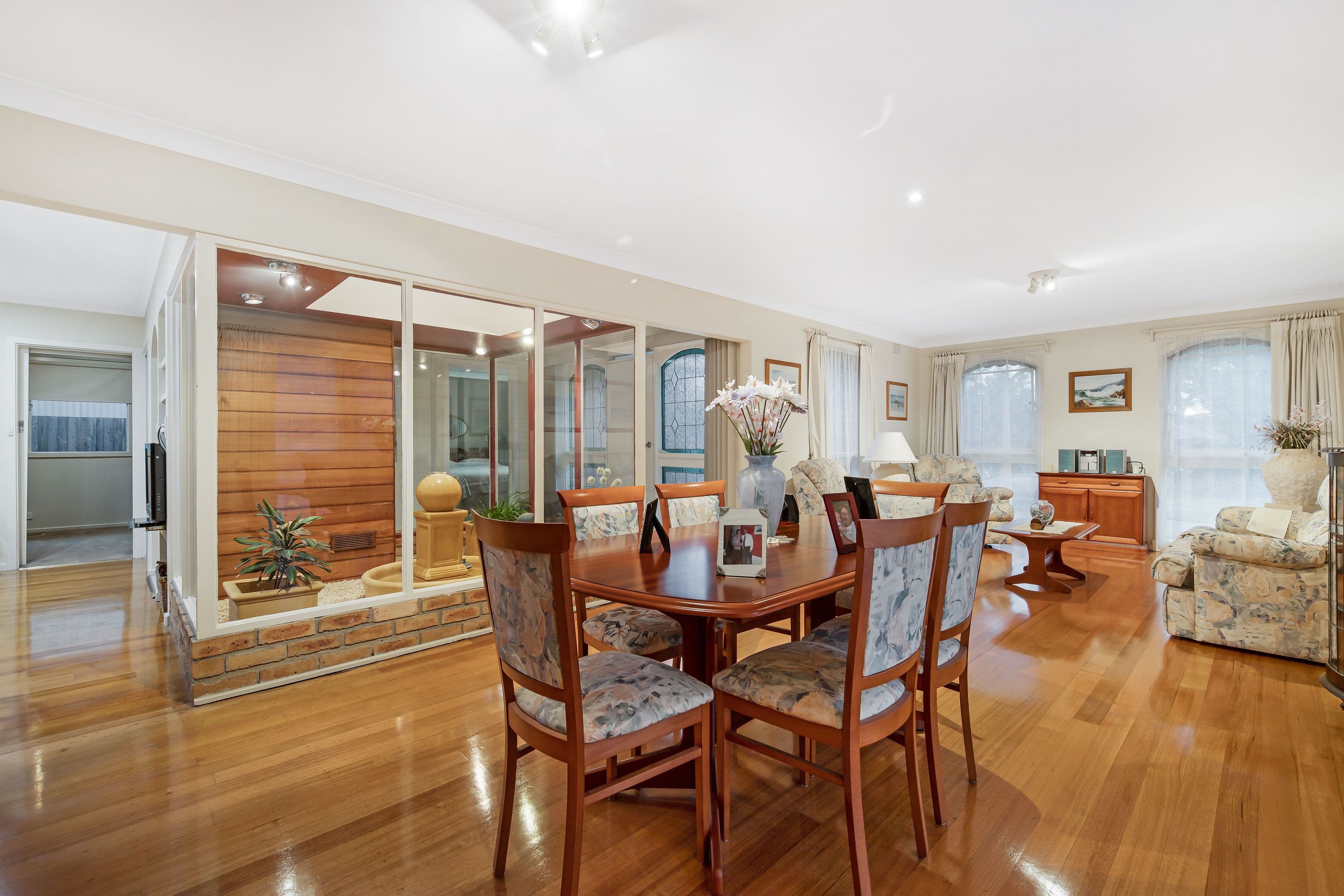 3 Nicholas Avenue, Glen Waverley VIC 3150, Glen Waverley - Thumbnail 3