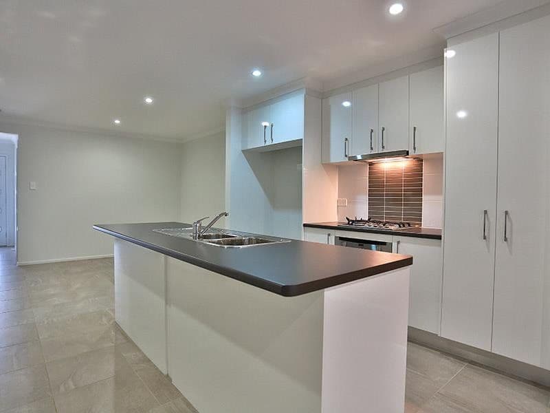 48 Lamington Drive, Redbank Plains QLD 4301, Redbank Plains - Thumbnail 2