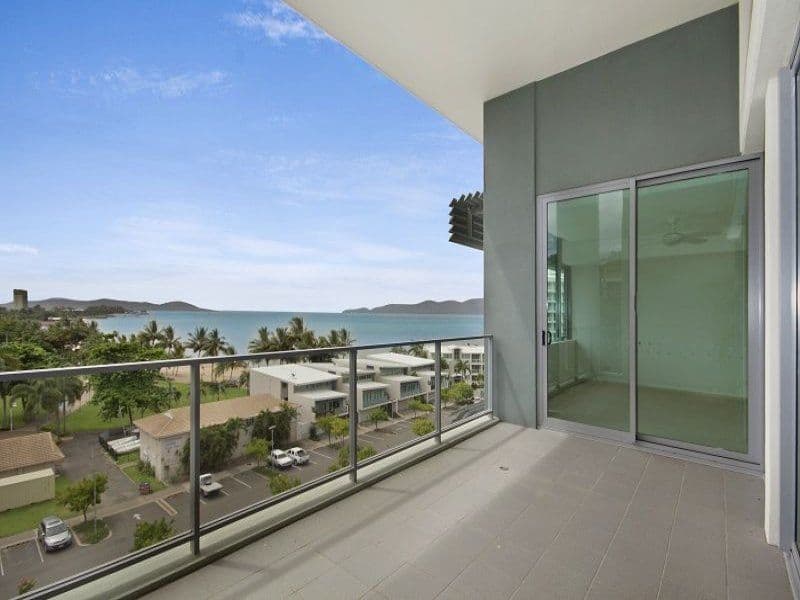 6 Mariners Drive, TOWNSVILLE CITY QLD 4810, Townsville City - Thumbnail 2