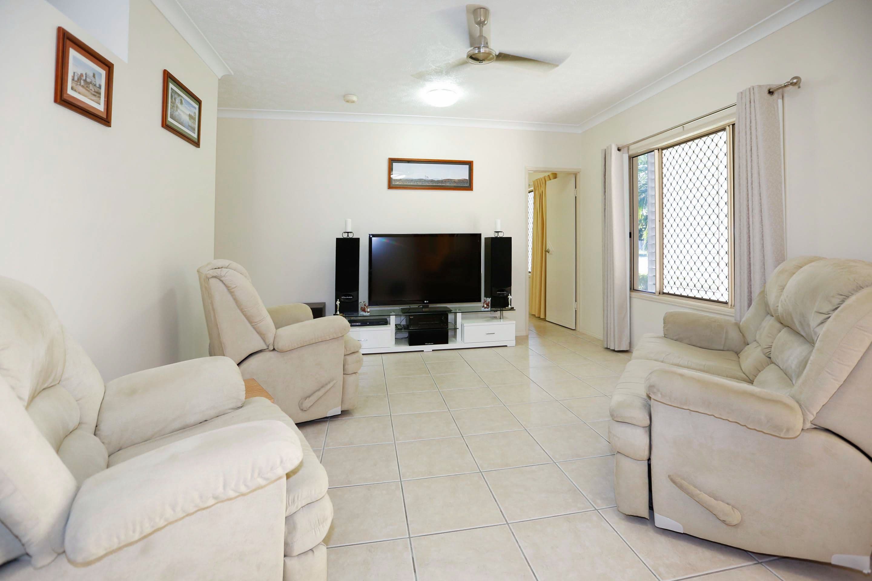 15 Lakeshore Circuit, Idalia QLD 4811, Idalia - Thumbnail 5
