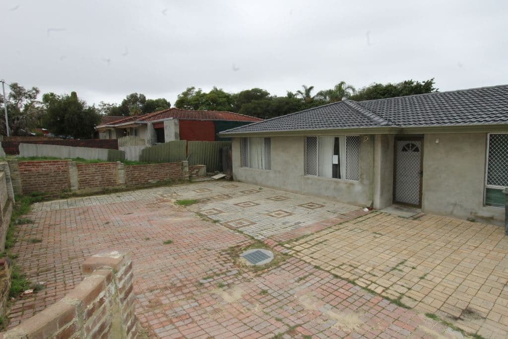65 Koondoola Avenue, Koondoola WA 6064, Koondoola - Thumbnail 2