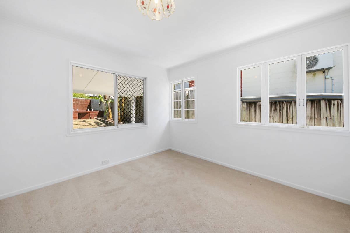 37 Lawson Street, Oxley QLD 4075, Oxley - Thumbnail 6
