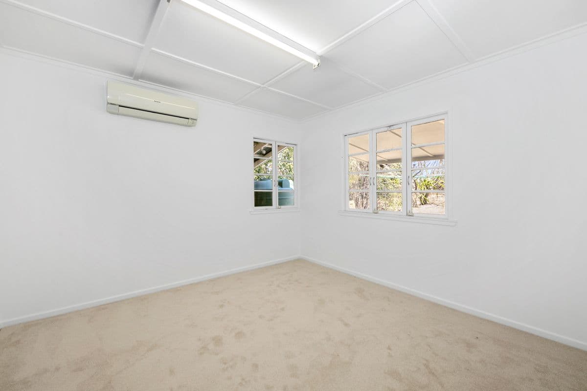37 Lawson Street, Oxley QLD 4075, Oxley - Thumbnail 7