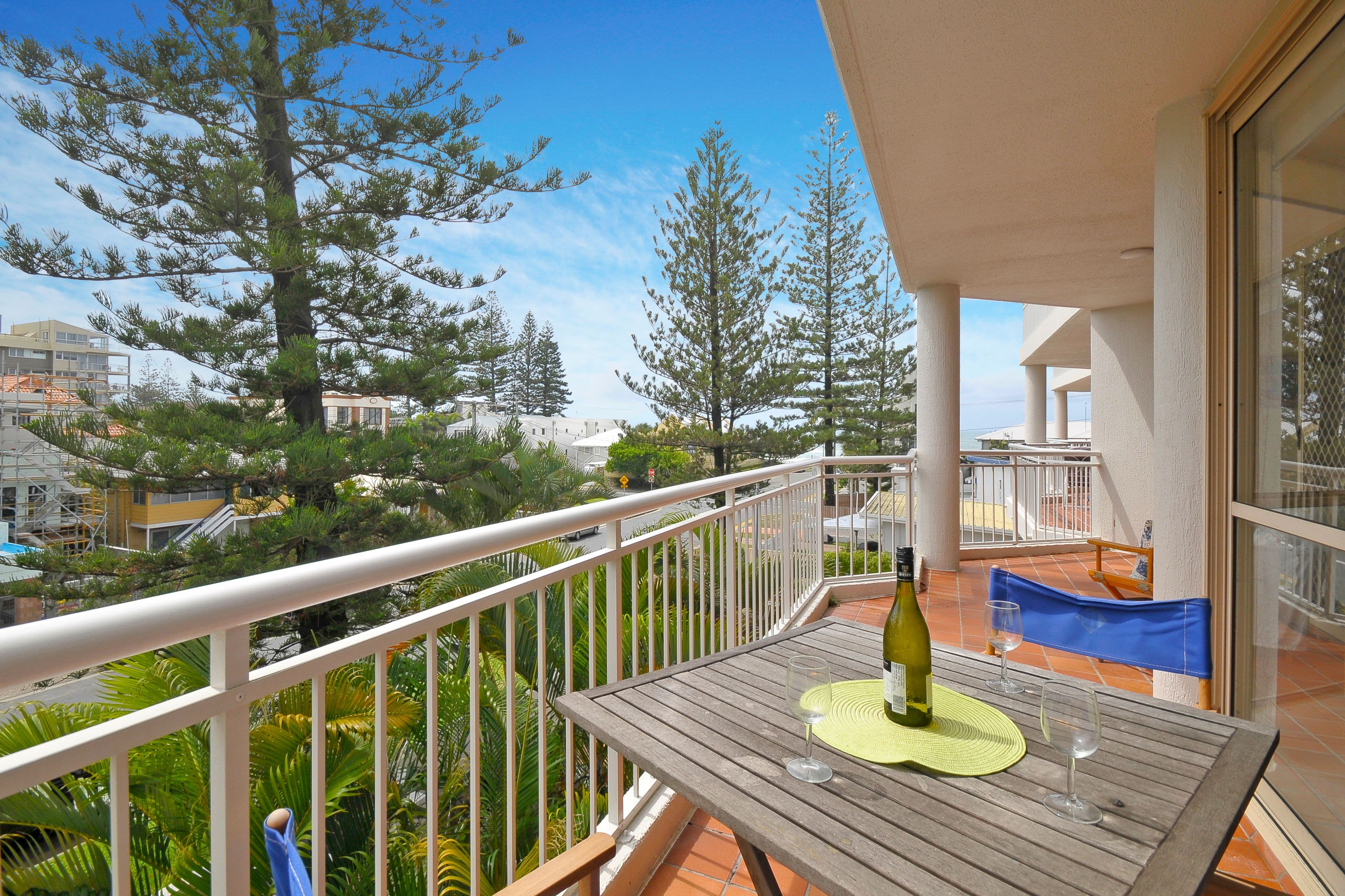 10 Dudley Street, Mermaid Beach QLD 4218, Mermaid Beach - Thumbnail 4