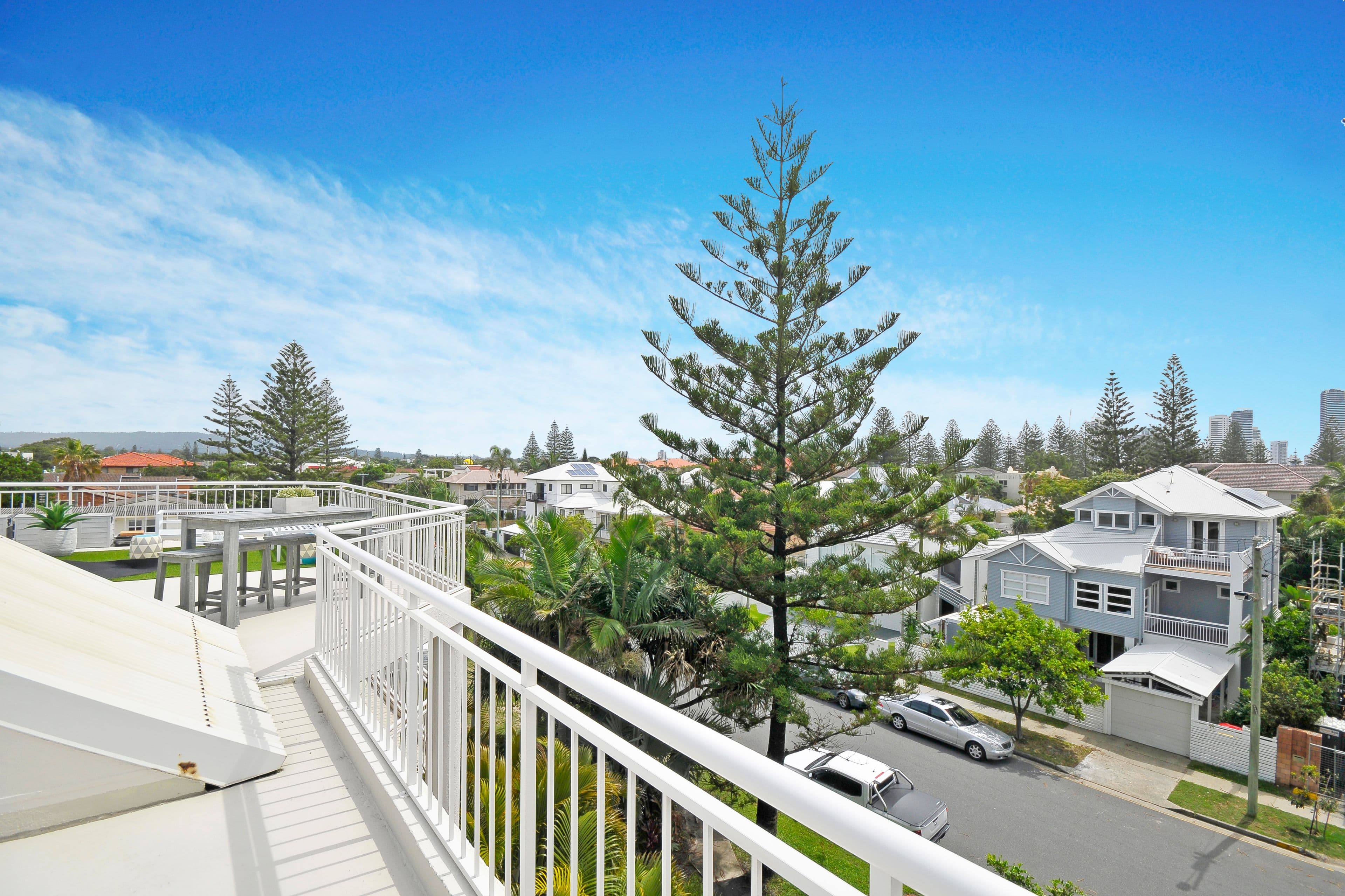 10 Dudley Street, Mermaid Beach QLD 4218, Mermaid Beach - Thumbnail 7