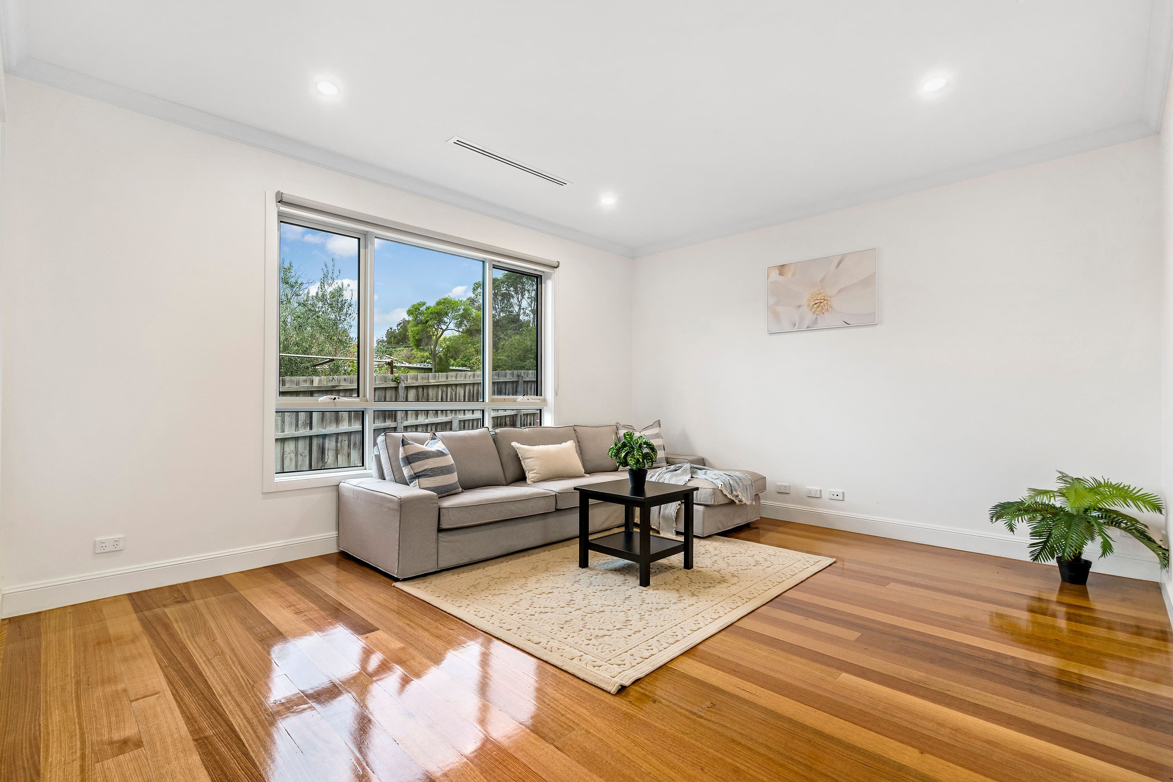 9 Catherine Avenue, Mount Waverley VIC 3149, Mount Waverley - Thumbnail 3