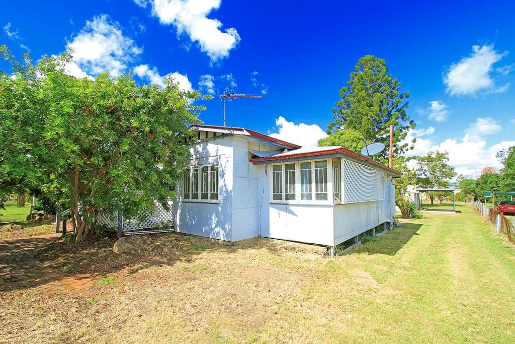 80 Clifton Street, Berserker QLD 4701, Berserker - Thumbnail 3