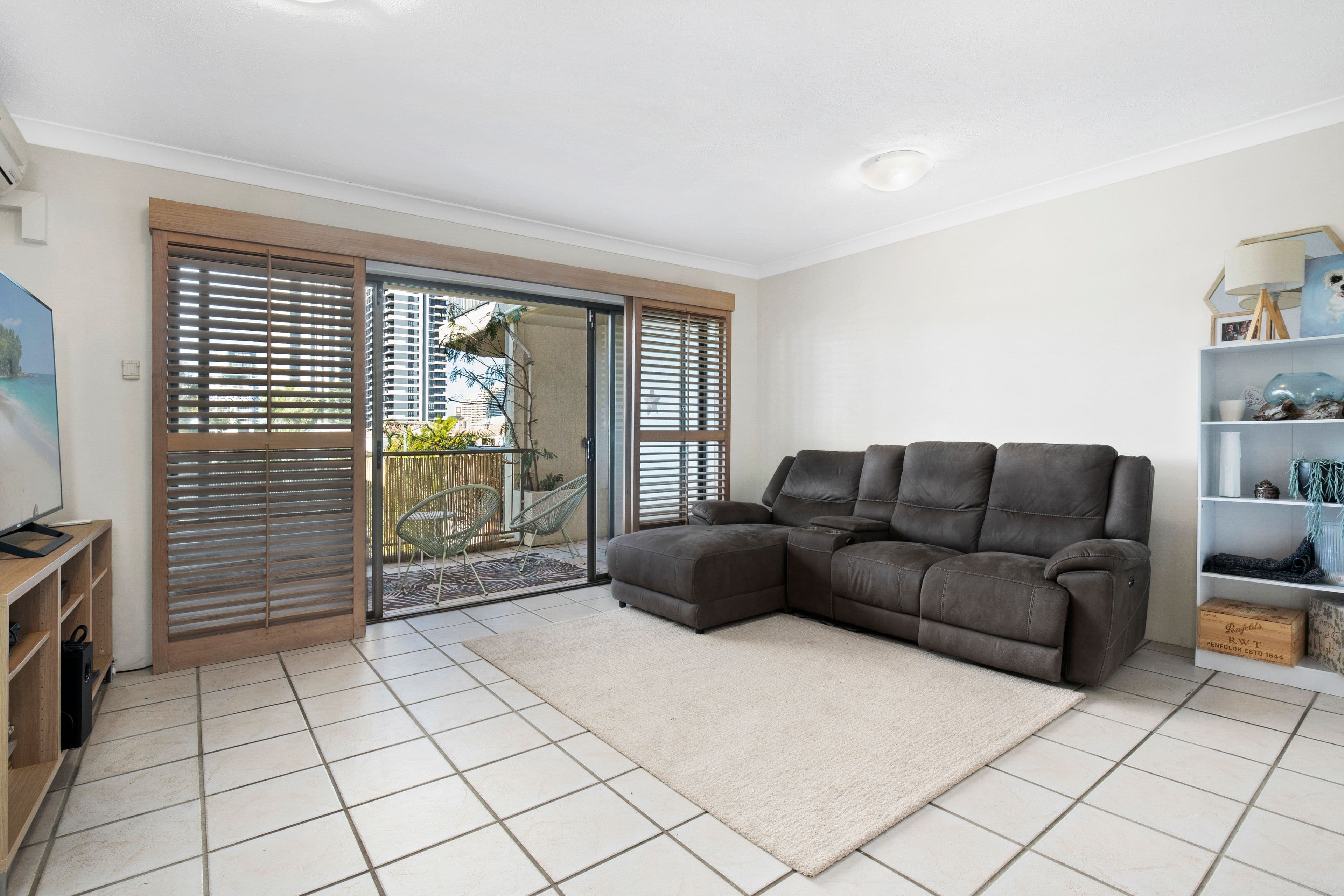 37 Australia Avenue, Broadbeach QLD 4218, Broadbeach - Thumbnail 4