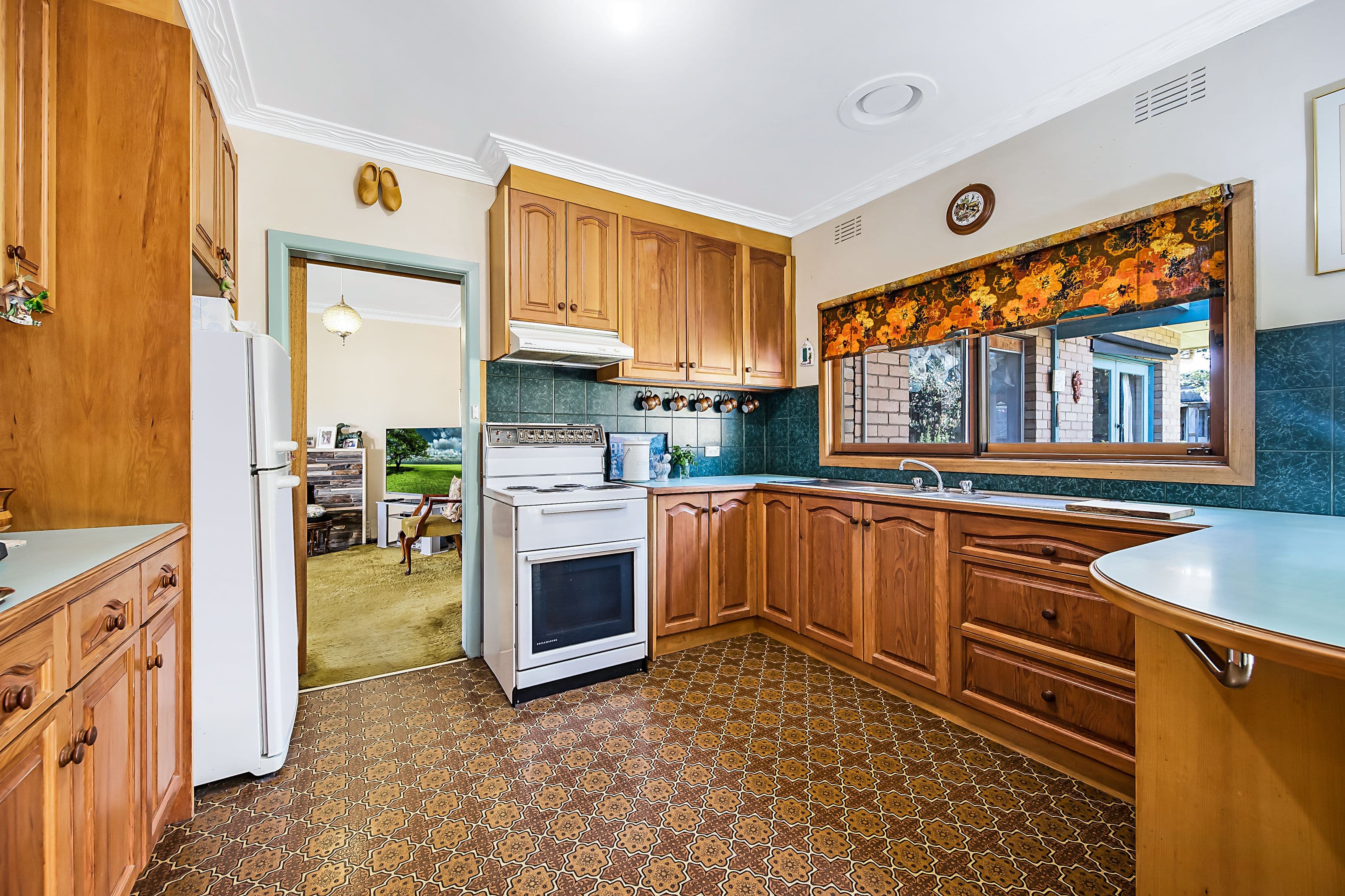 15 Allister Street, Mount Waverley VIC 3149, Mount Waverley - Thumbnail 3