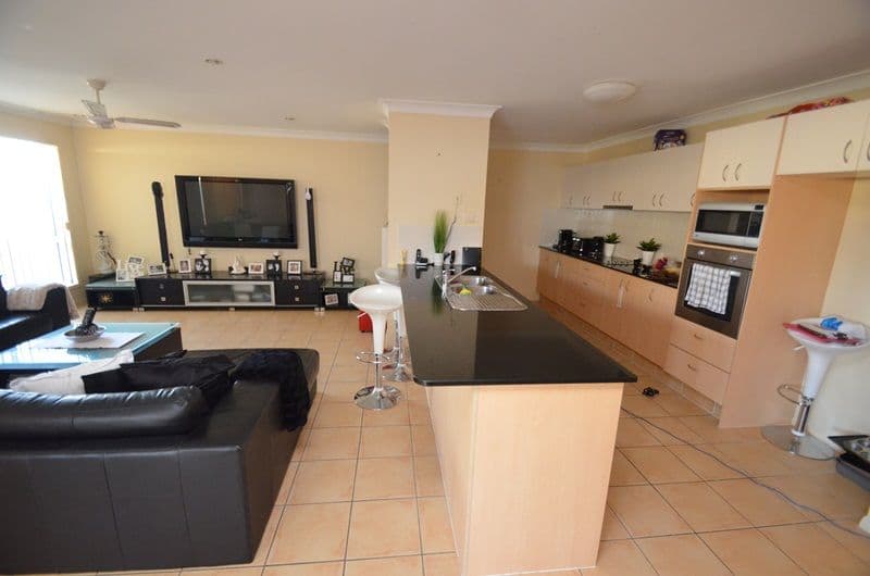 4 Noelene Lane, ARUNDEL QLD 4214, Arundel - Thumbnail 3