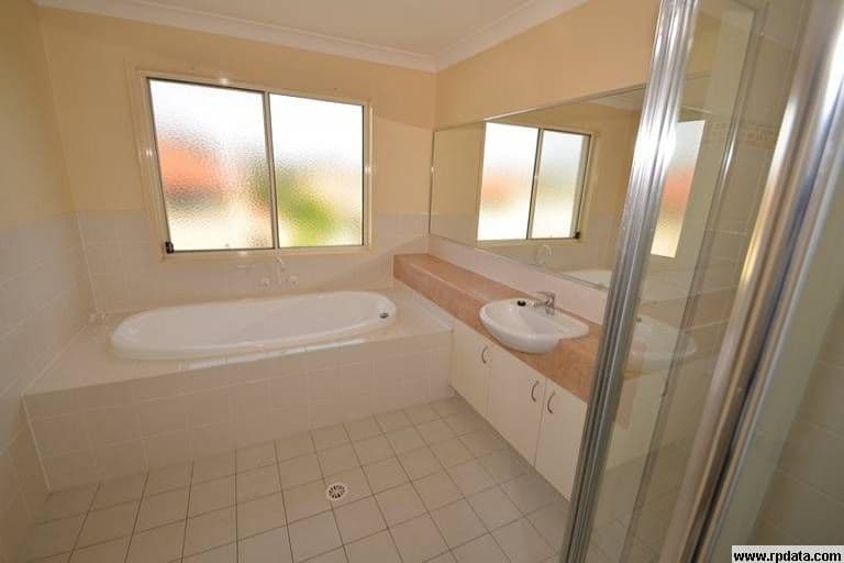 4 Noelene Lane, ARUNDEL QLD 4214, Arundel - Thumbnail 7