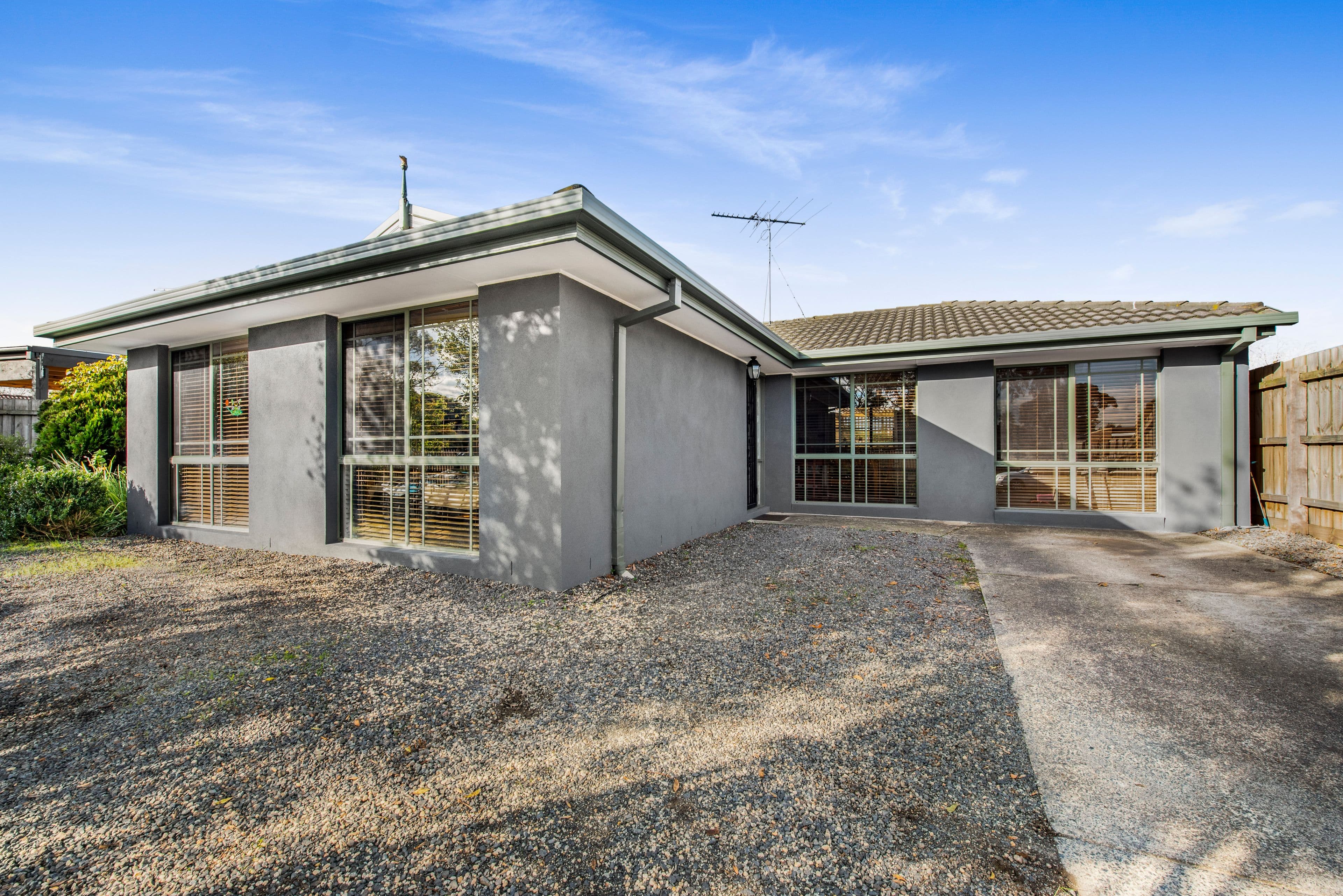 9 Kingston Avenue, Pakenham VIC 3810, Pakenham - Image 1