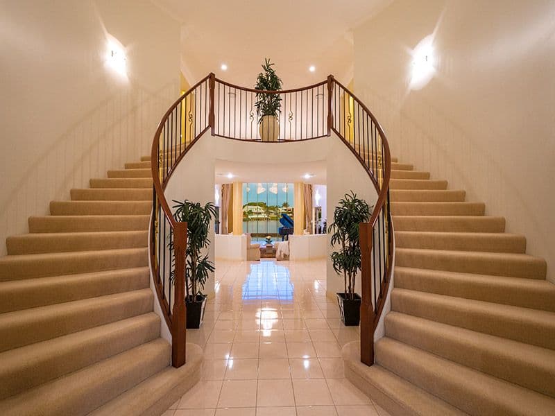 12 Clear Water Bay Avenue, Clear Island Waters QLD 4226, Clear Island Waters - Thumbnail 4