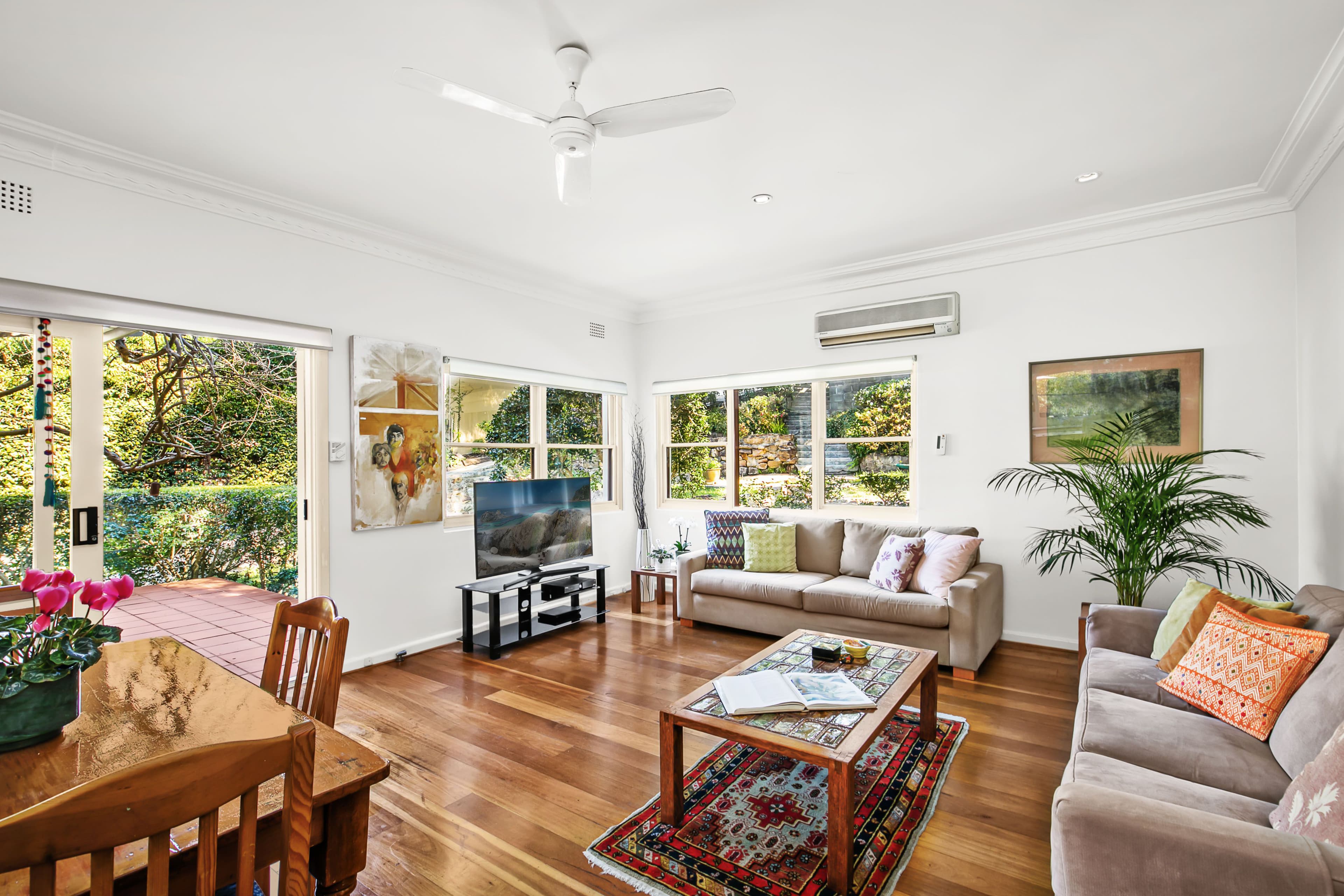 92 The Bulwark, Castlecrag - Thumbnail 2
