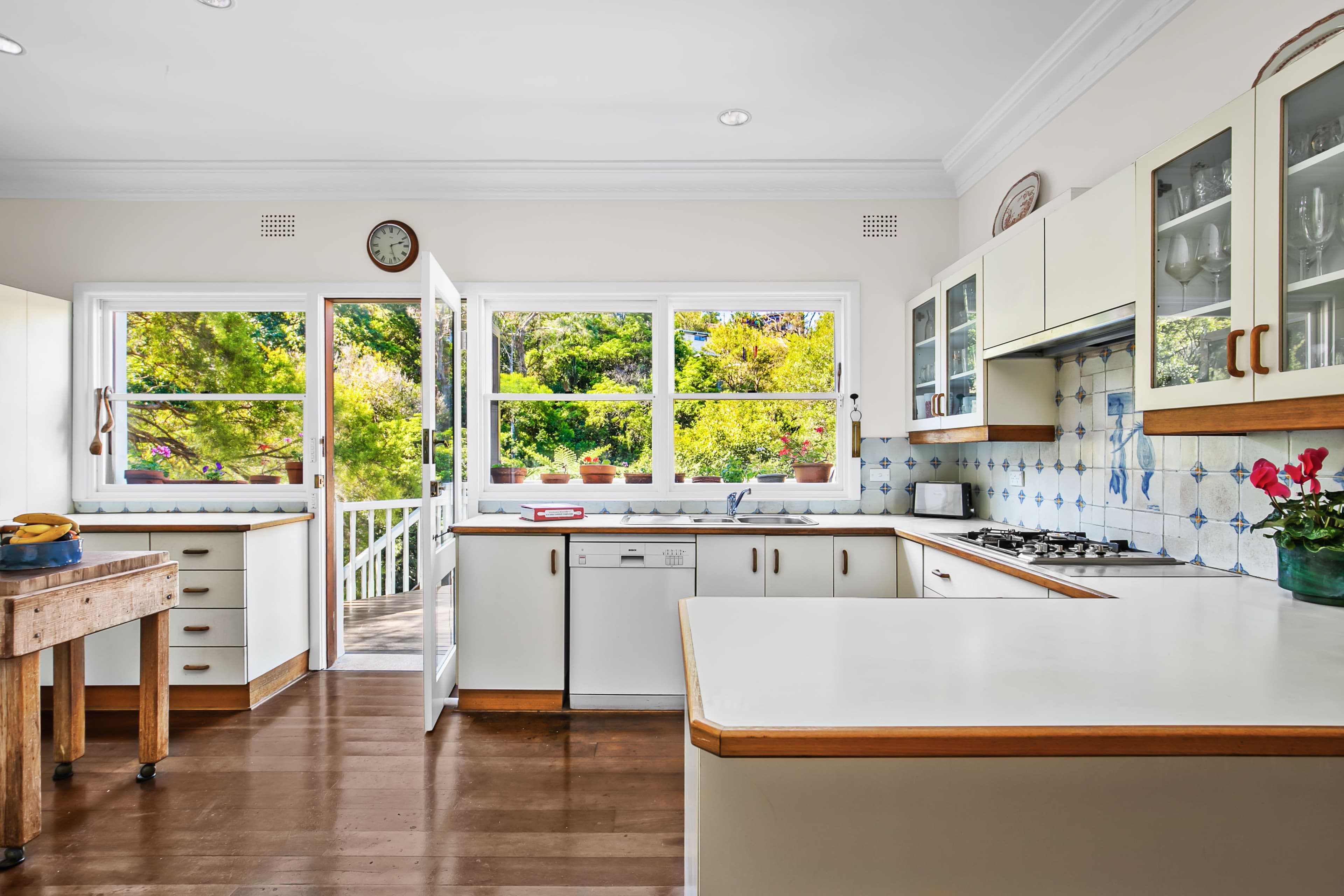 92 The Bulwark, Castlecrag - Thumbnail 4