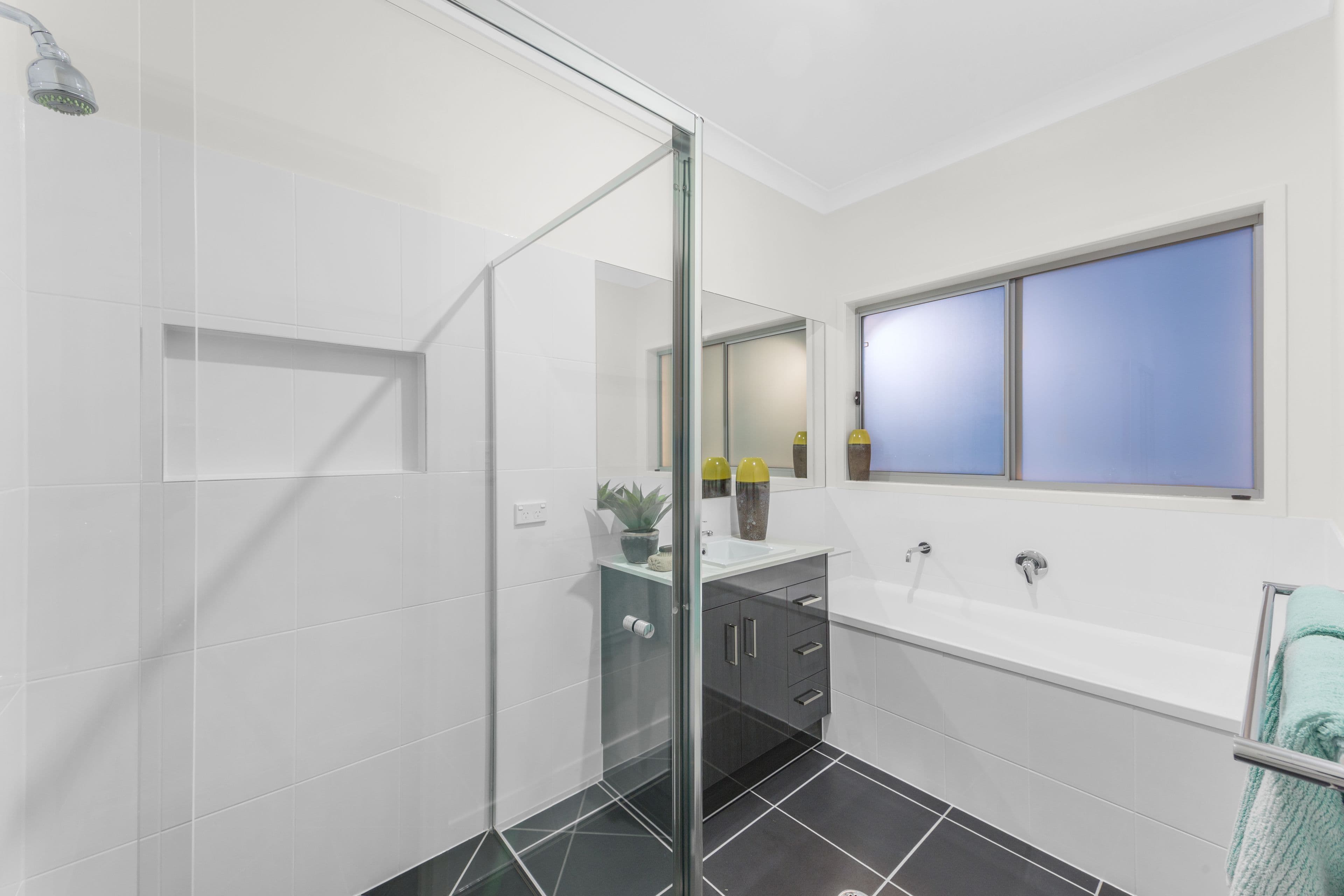 32 Azure Way, Coomera QLD 4209, Coomera - Thumbnail 7