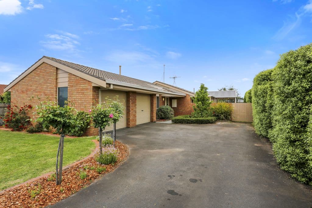 7/101A Hillcrest Avenue, South Nowra NSW 2541, South Nowra - Image 1