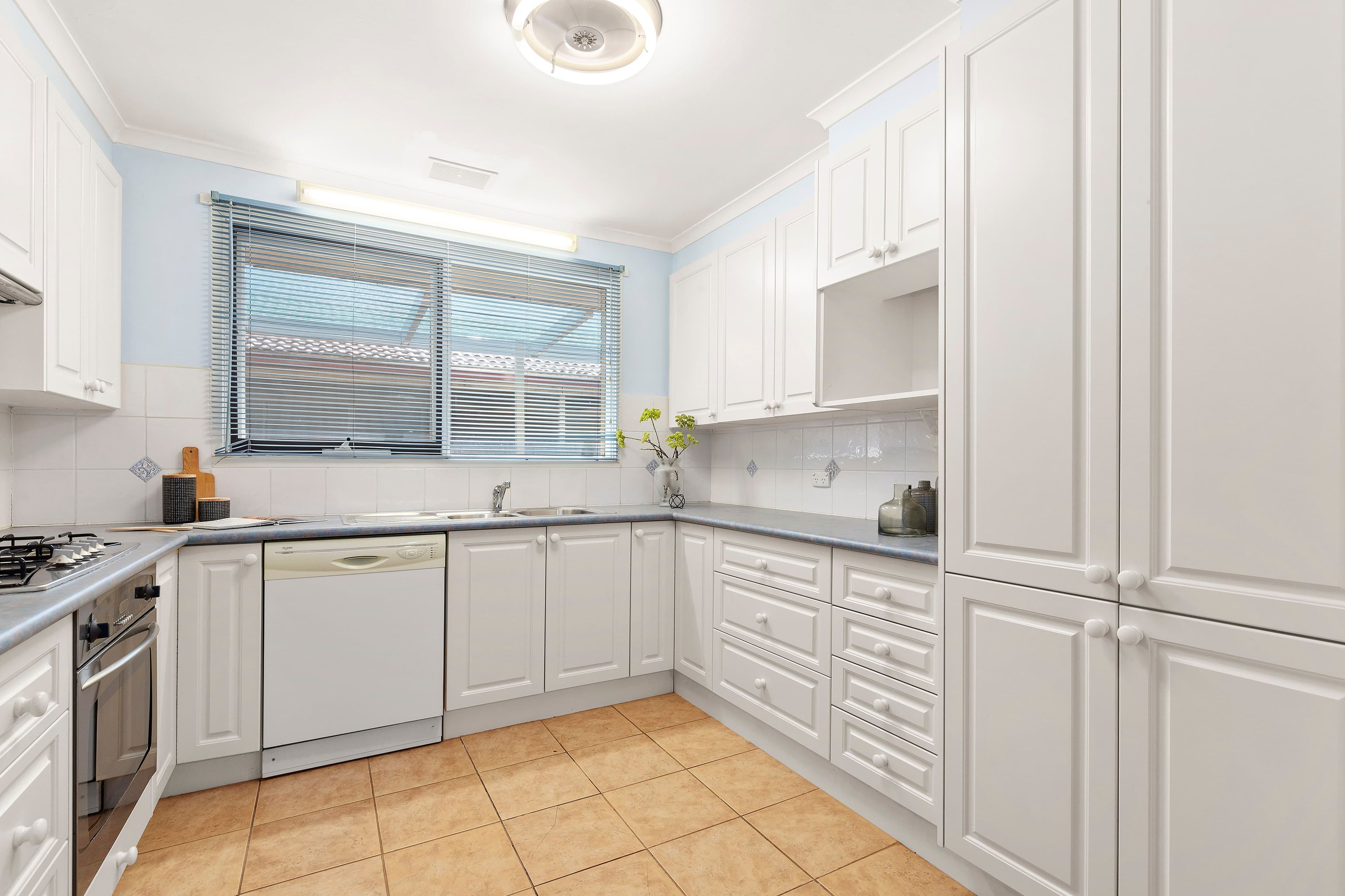 59 Roycroft Avenue, Mill Park VIC 3082, Mill Park - Thumbnail 3