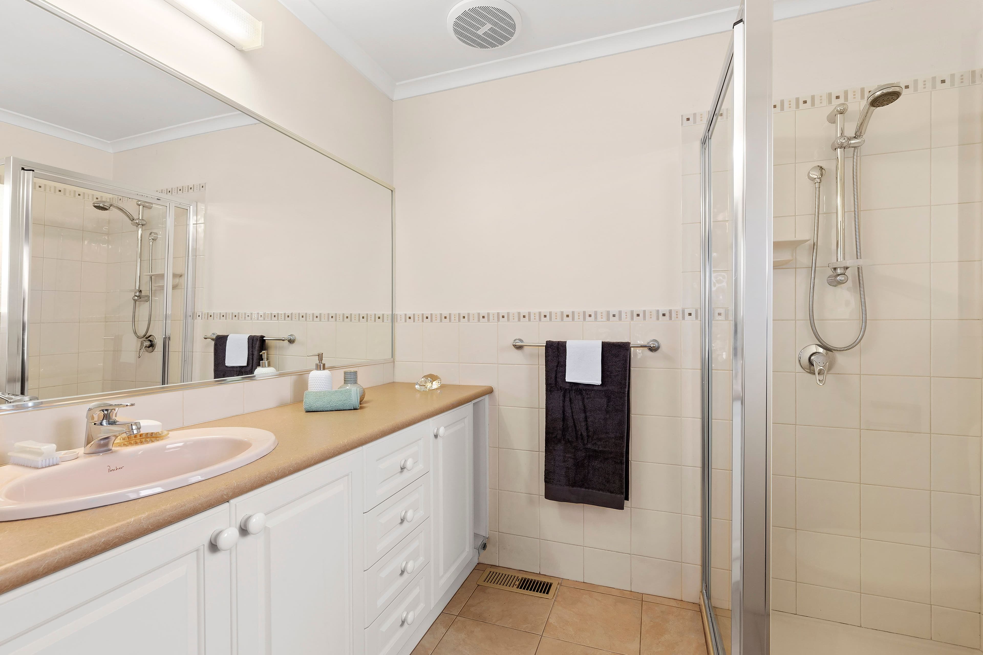 59 Roycroft Avenue, Mill Park VIC 3082, Mill Park - Thumbnail 6