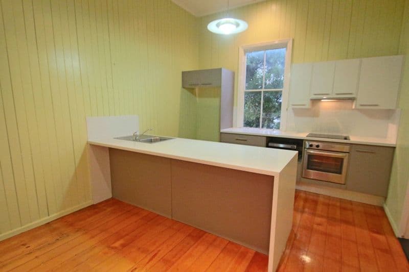 15 Eileen Street, BOOVAL QLD 4304, Booval - Thumbnail 2