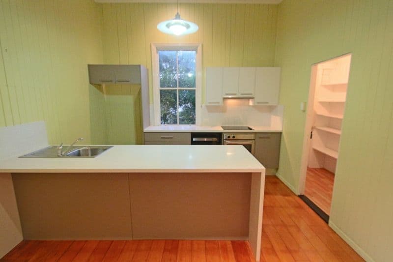 15 Eileen Street, BOOVAL QLD 4304, Booval - Thumbnail 3