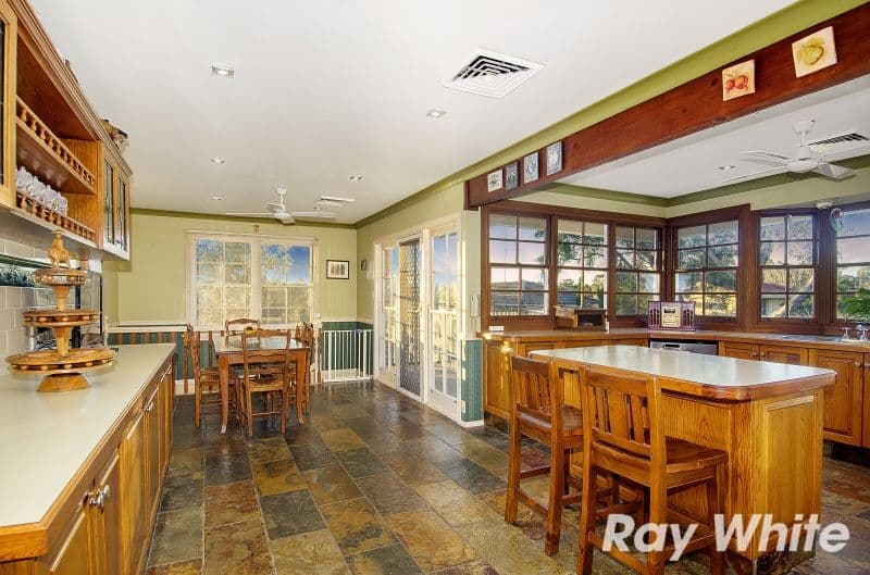 5 Kanangra Avenue, BAULKHAM HILLS NSW 2153, Baulkham Hills - Thumbnail 2
