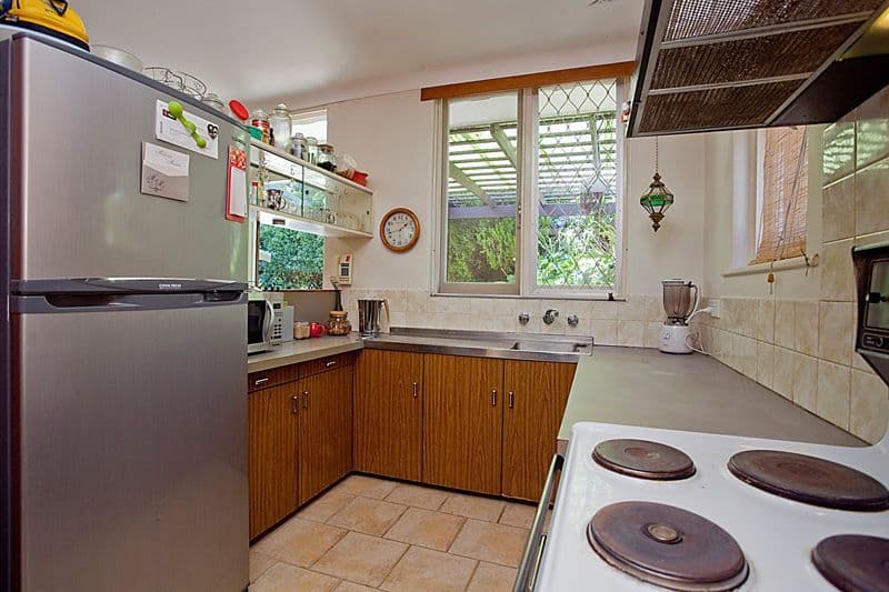 58 Coolinga Road, LESMURDIE WA 6076, Lesmurdie - Thumbnail 7