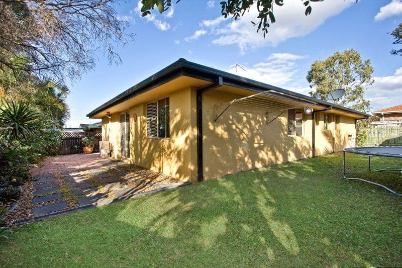 6 Crelga Court, MERRIMAC QLD 4226, Merrimac - Thumbnail 3