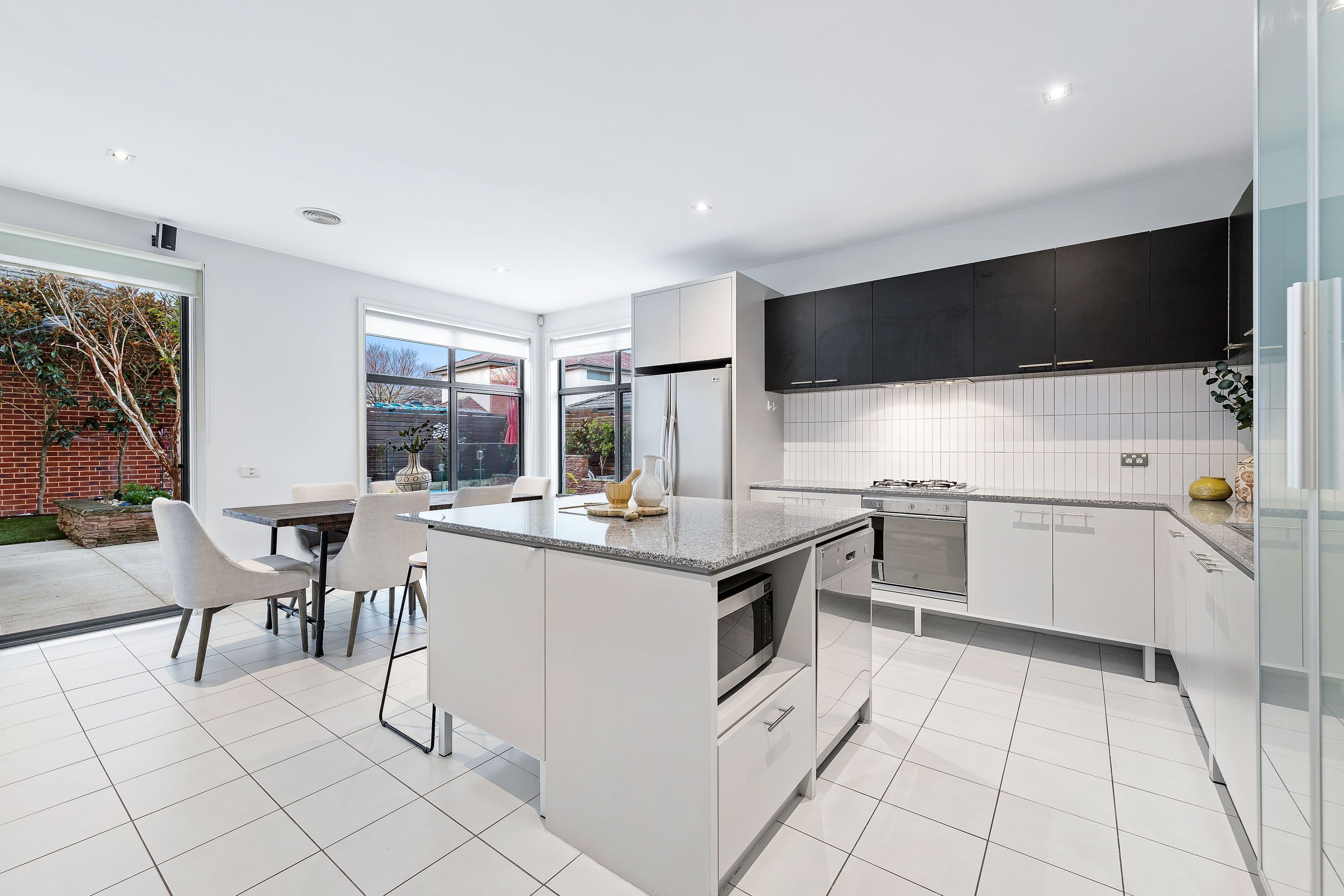 40 Centenary Crescent, Werribee VIC 3030, Werribee - Thumbnail 5