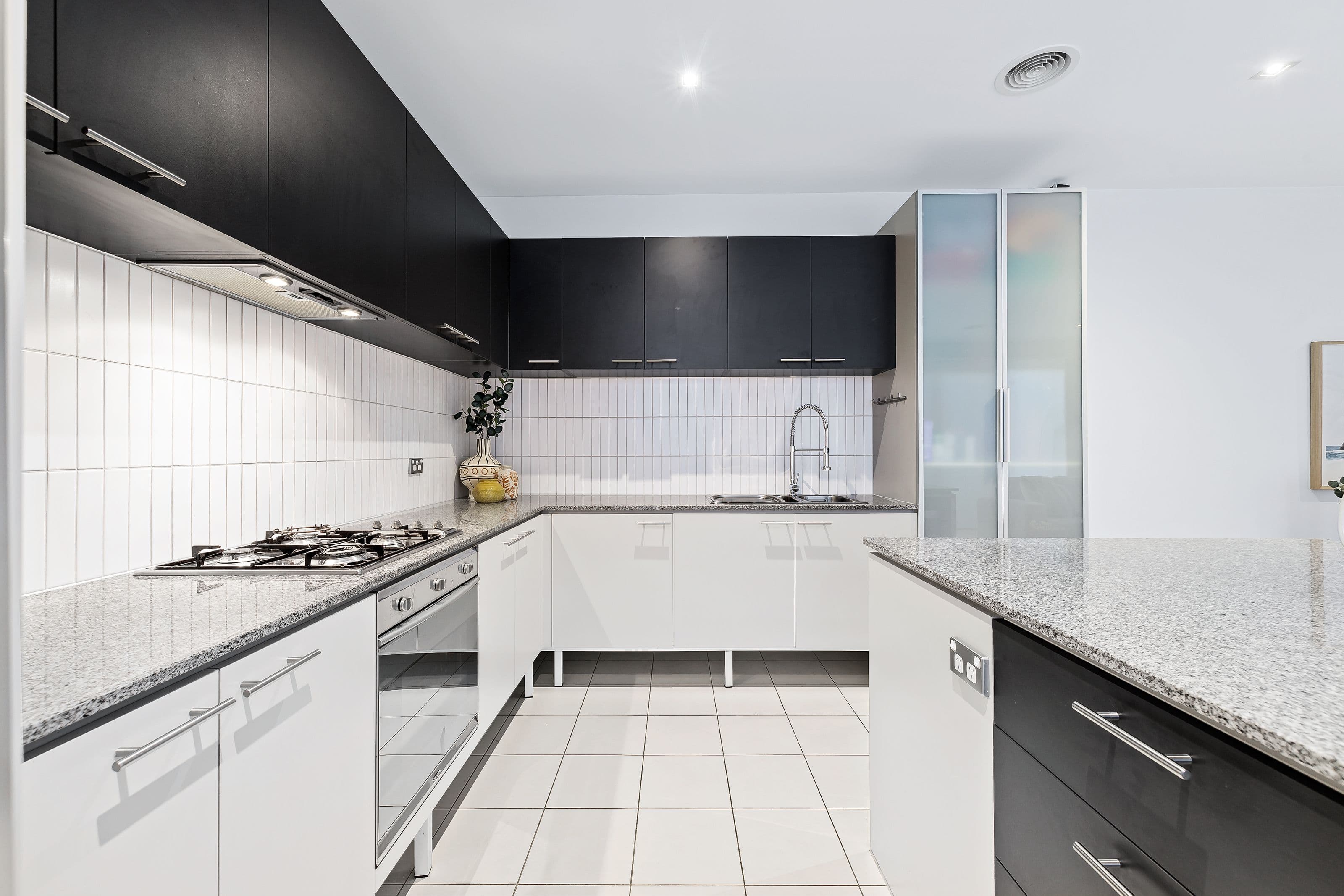 40 Centenary Crescent, Werribee VIC 3030, Werribee - Thumbnail 6