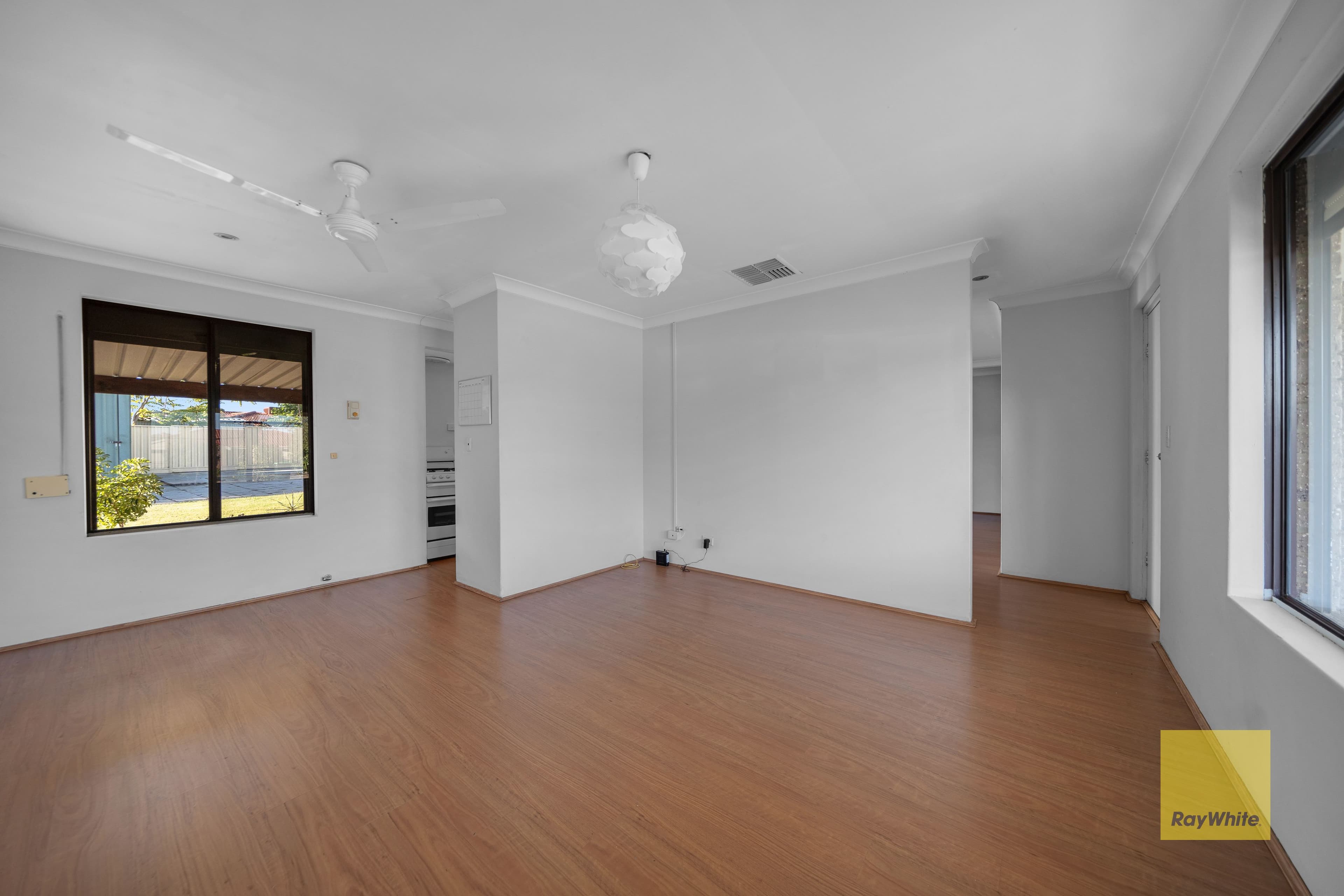 37 Gossamer Avenue, Mirrabooka WA 6061, Mirrabooka - Thumbnail 5