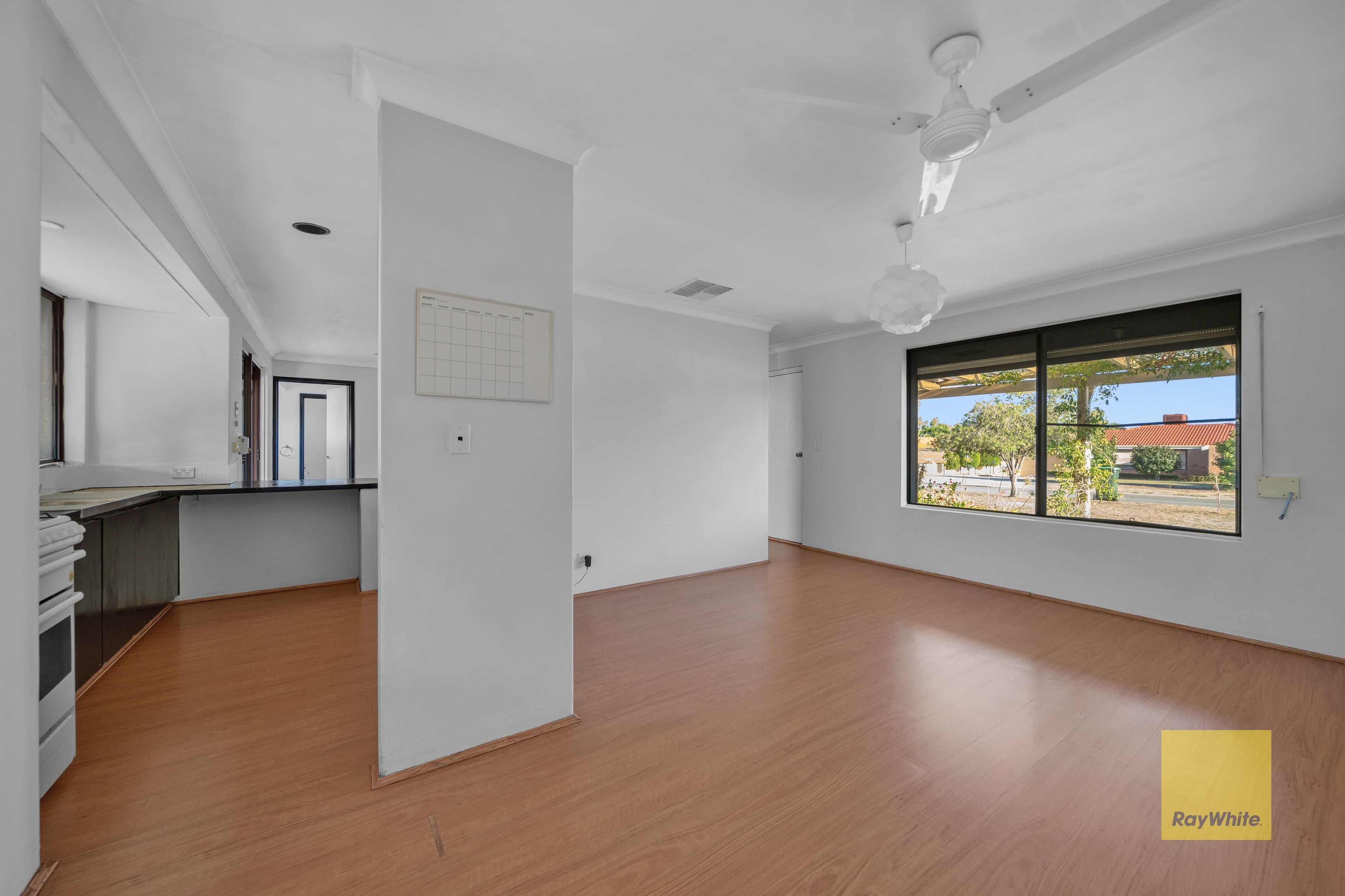 37 Gossamer Avenue, Mirrabooka WA 6061, Mirrabooka - Thumbnail 7