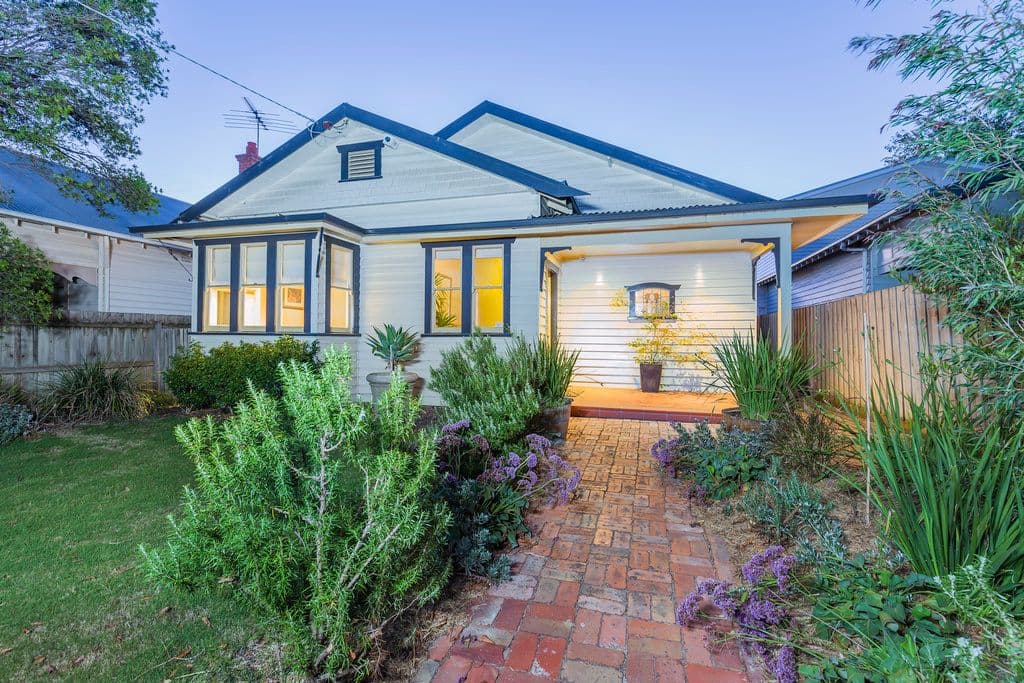 13 McMillan Avenue, Geelong VIC 3220, Geelong - Thumbnail 7